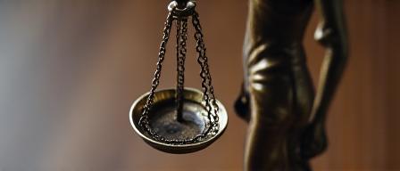 Dettaglio statua della giustizia